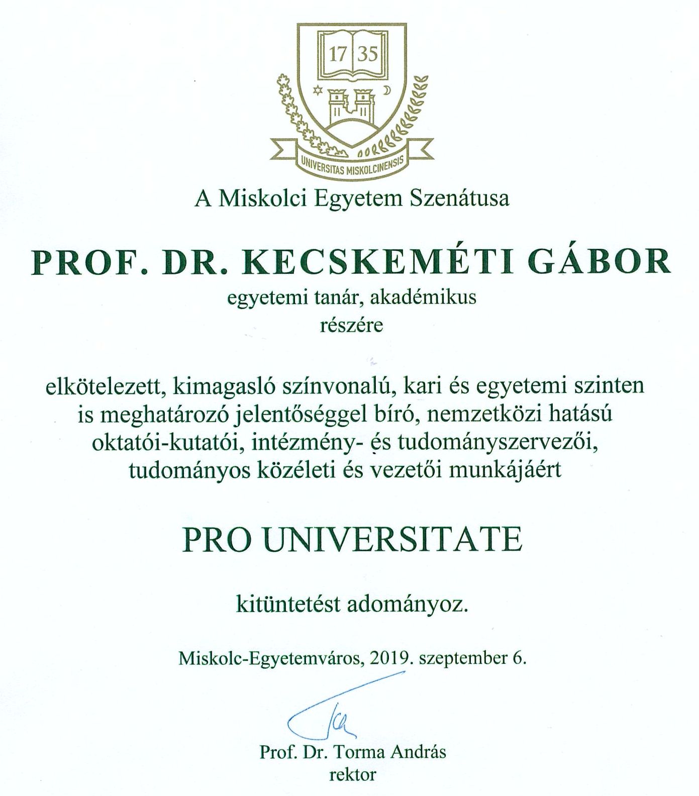 Kecskeméti Gábor Pro Universitate kitüntetést kapott